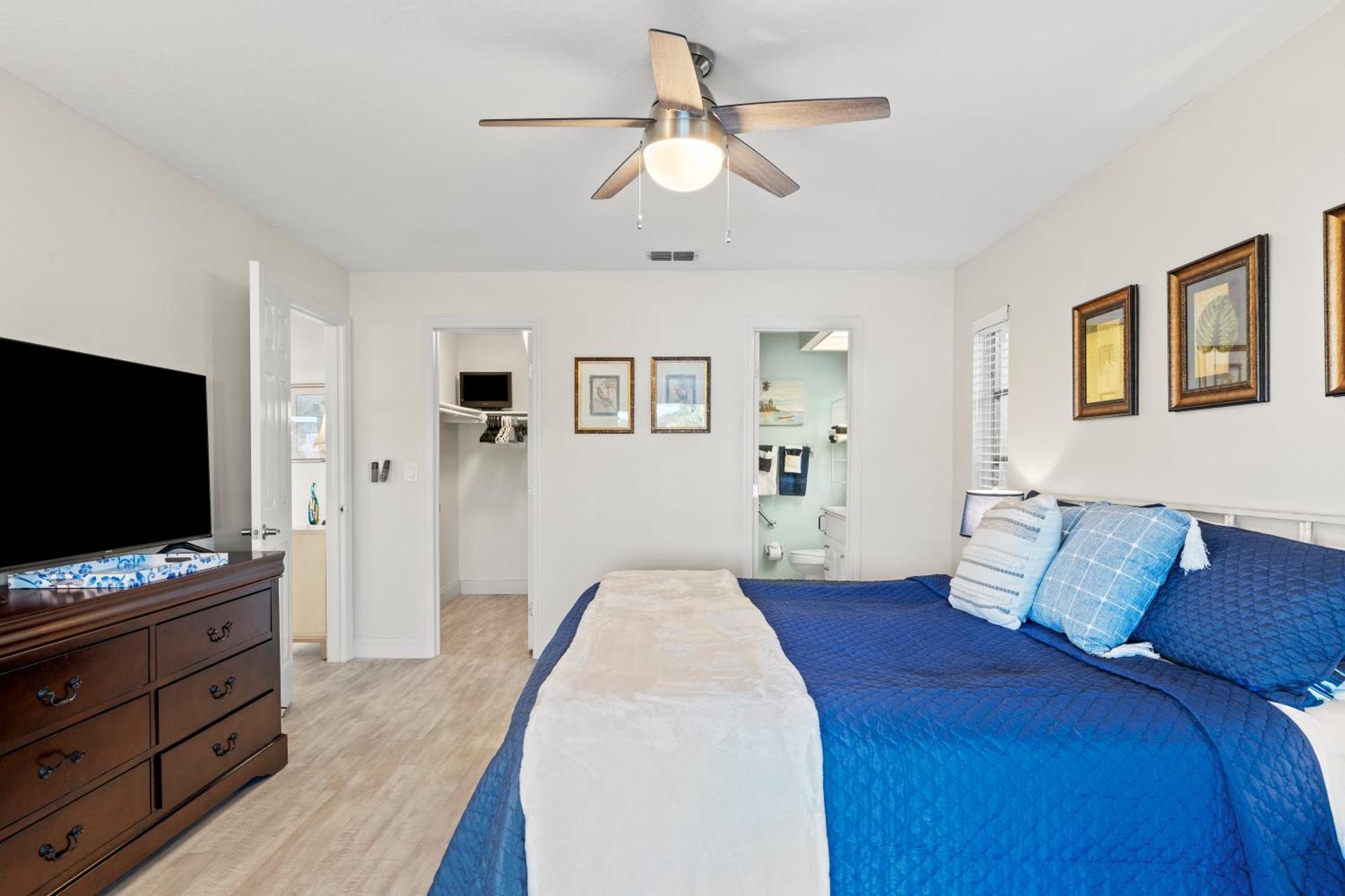 Serenity Waterfront Villa With King Suite, Private Pool, Great Lanai Enclosure And Long Water Views Cape Coral Bagian luar foto